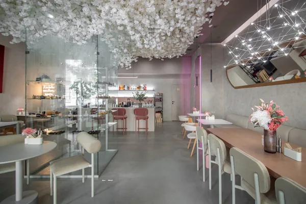Кафе-бар «Pink», 65 м²
